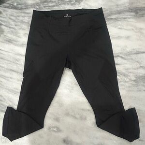 Athleta black NWOT active leggings size M